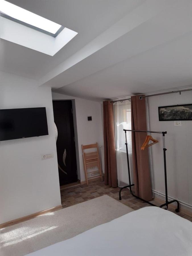 Casa Cu Flori Hotel Szászbuda Kültér fotó