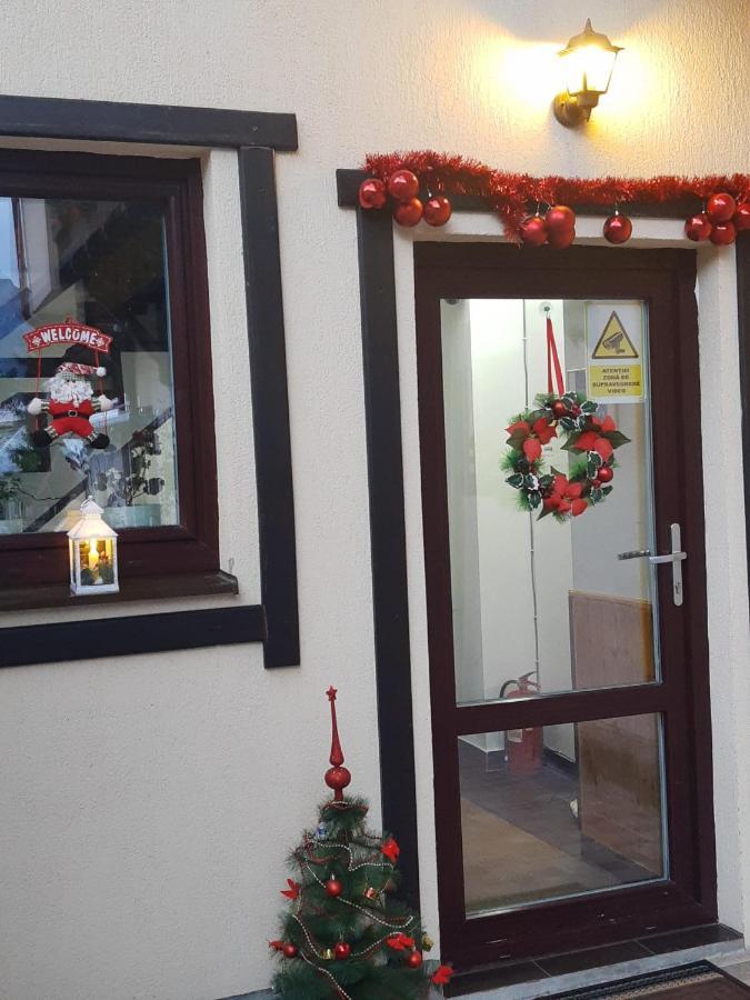 Casa Cu Flori Hotel Szászbuda Kültér fotó